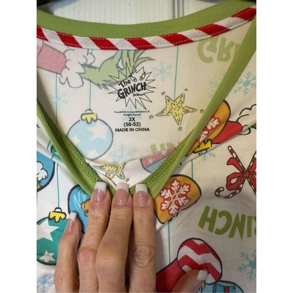 Grinch Holiday Pajamas 2Pc. Set Sz. 2XL Pull On Top and Pants Dr. Seuss - Picture 8 of 10